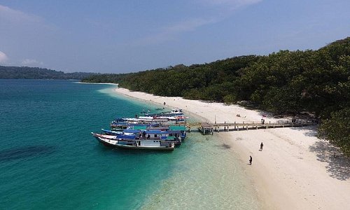 carita indonesia tourism Carita beach (anyer)