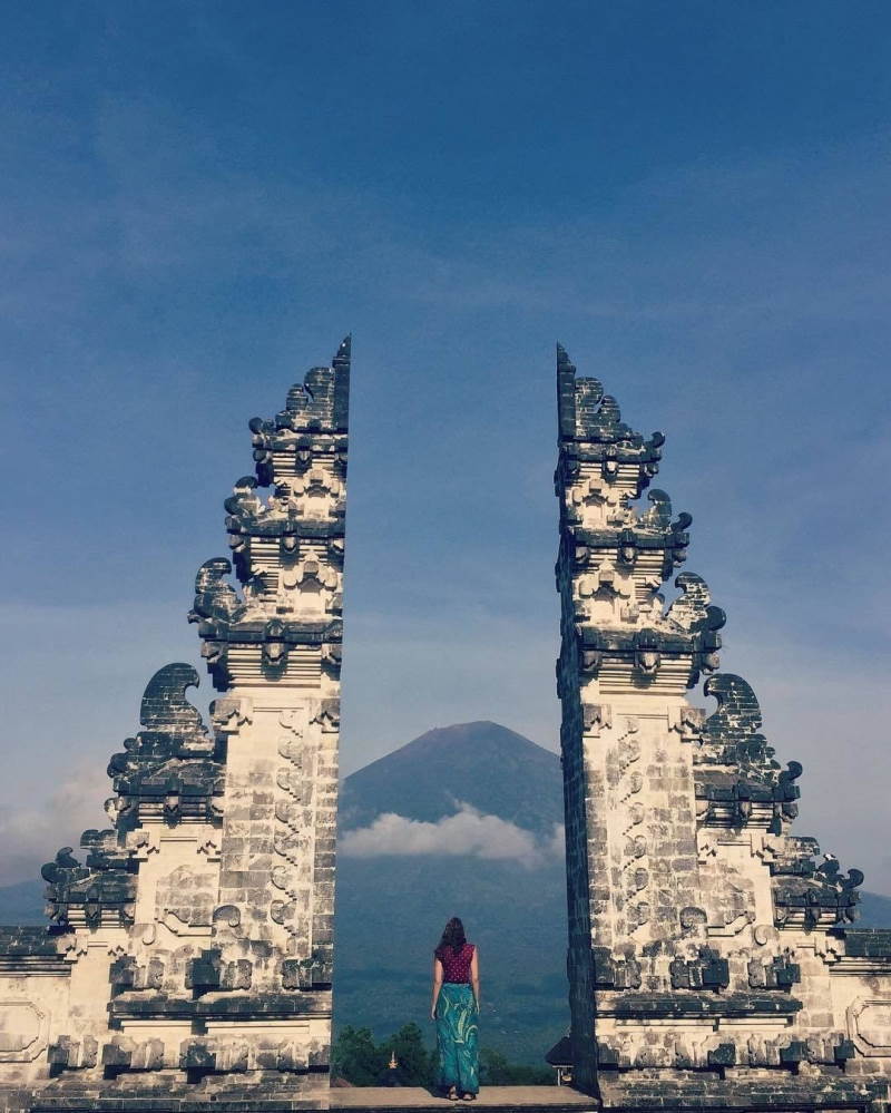 gates of heaven indonesia tourism Lempuyang gate of heaven tirta gangga tegalalang land tour dari bali